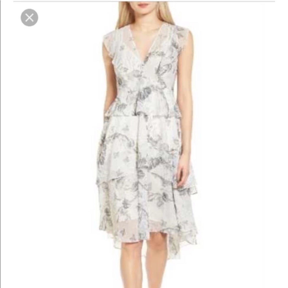 Chelsea28 Ivory Cloud dress size S chiffon